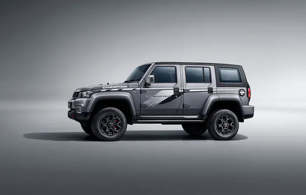 BJ40 PLUS - 03