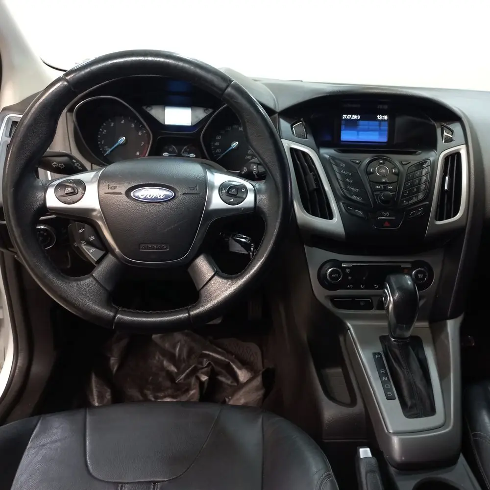 FORD Focus III 2013 4x2 NAFTA Miniatura 3