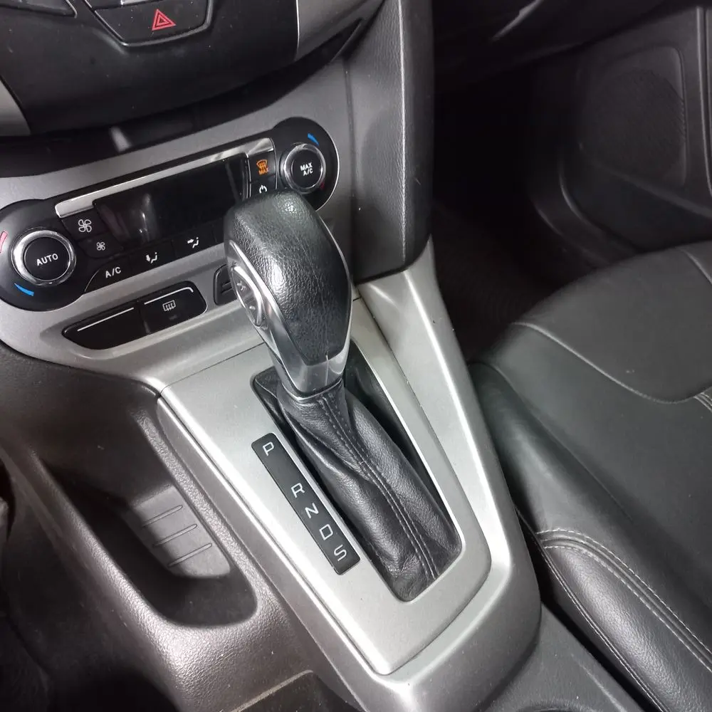 FORD Focus III 2013 4x2 NAFTA Miniatura 5