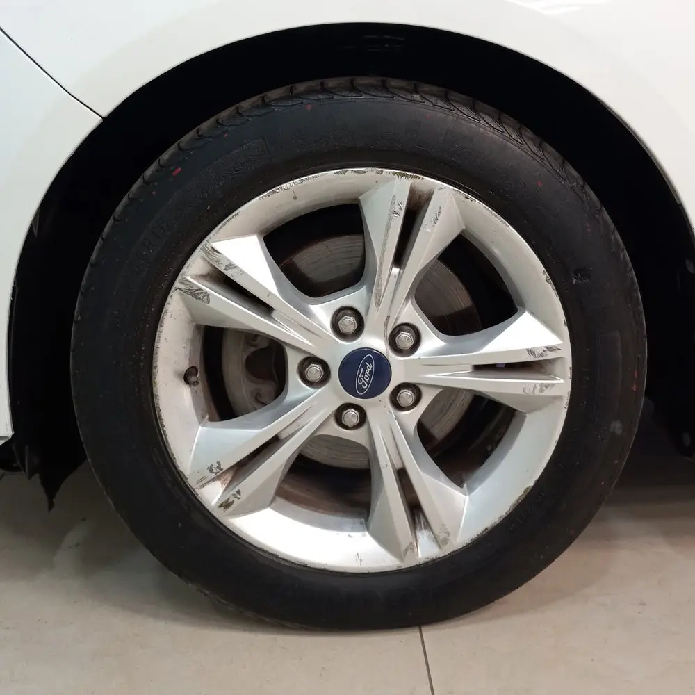 FORD Focus III 2013 4x2 NAFTA Miniatura 14