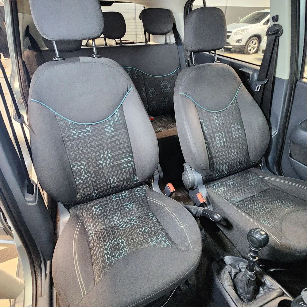 FIAT Uno EVO 2014 4x2 NAFTA Miniatura 9
