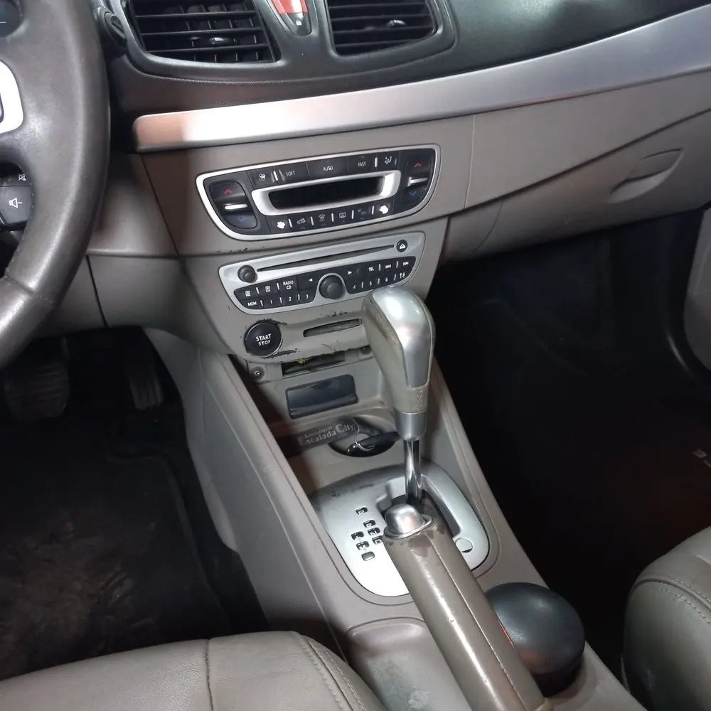 RENAULT Fluence 2012 4x2 NAFTA Miniatura 5