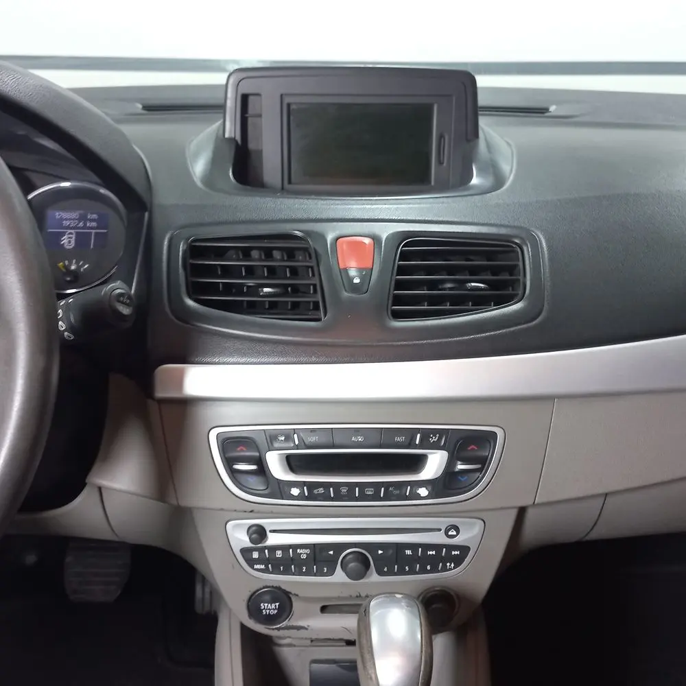 RENAULT Fluence 2012 4x2 NAFTA Miniatura 6
