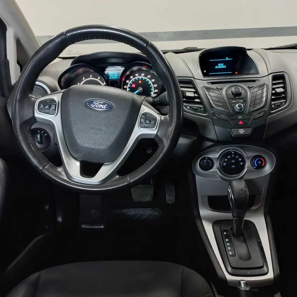 FORD Fiesta KD 2014 4x2 NAFTA Miniatura 15