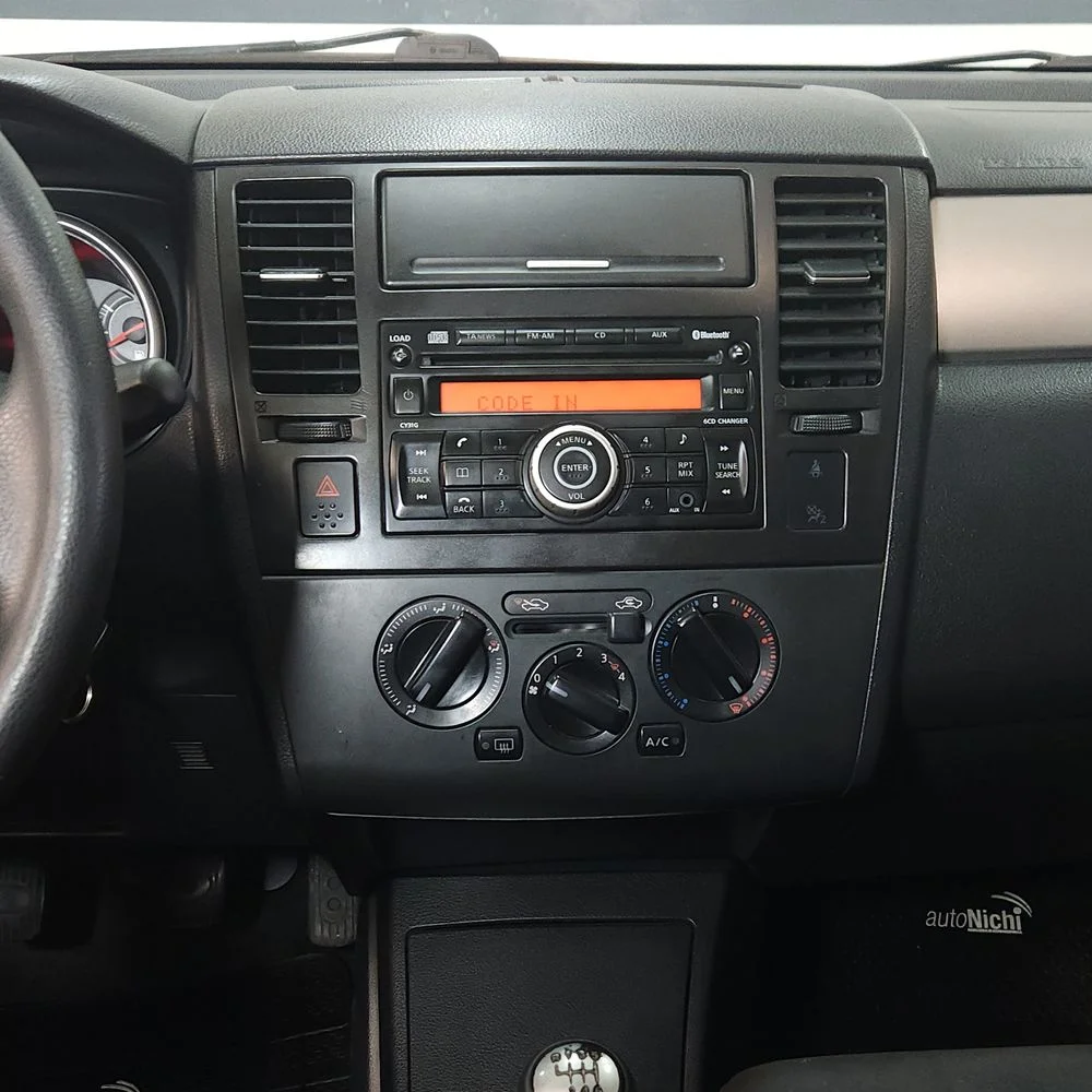 NISSAN Tiida 2014 4x2 NAFTA Miniatura 5
