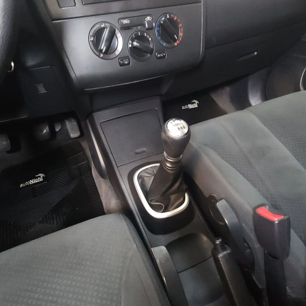 NISSAN Tiida 2014 4x2 NAFTA Miniatura 6