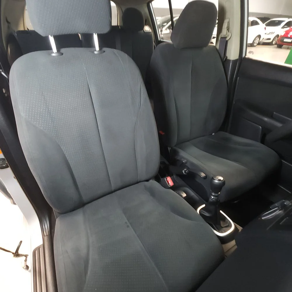 NISSAN Tiida 2014 4x2 NAFTA Miniatura 10