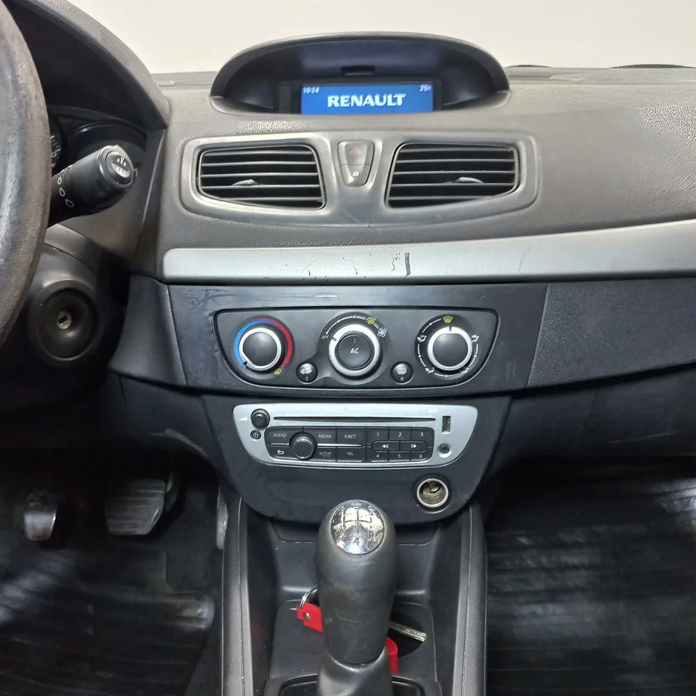RENAULT Fluence 2013 4x2 NAFTA Miniatura 11