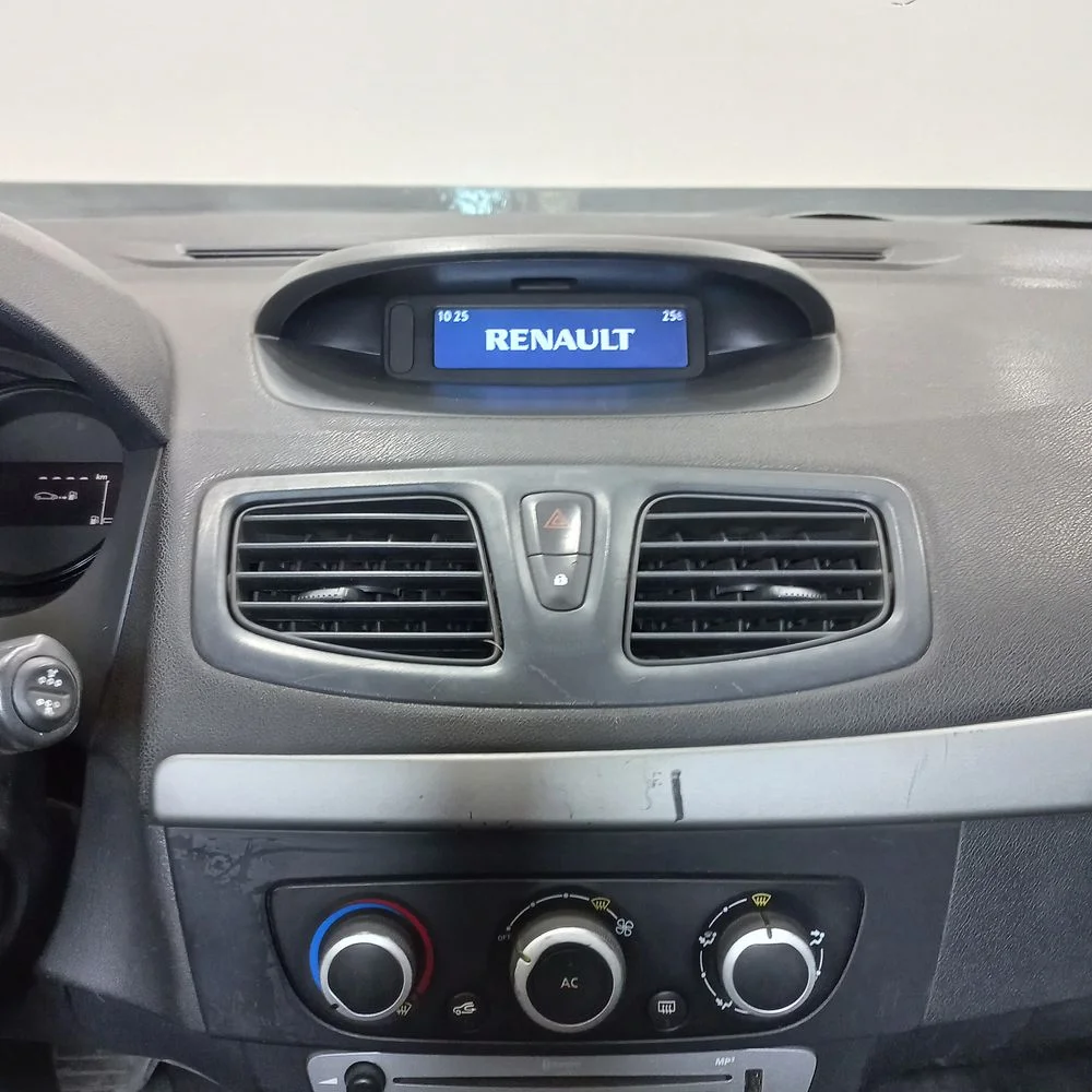 RENAULT Fluence 2013 4x2 NAFTA Miniatura 12