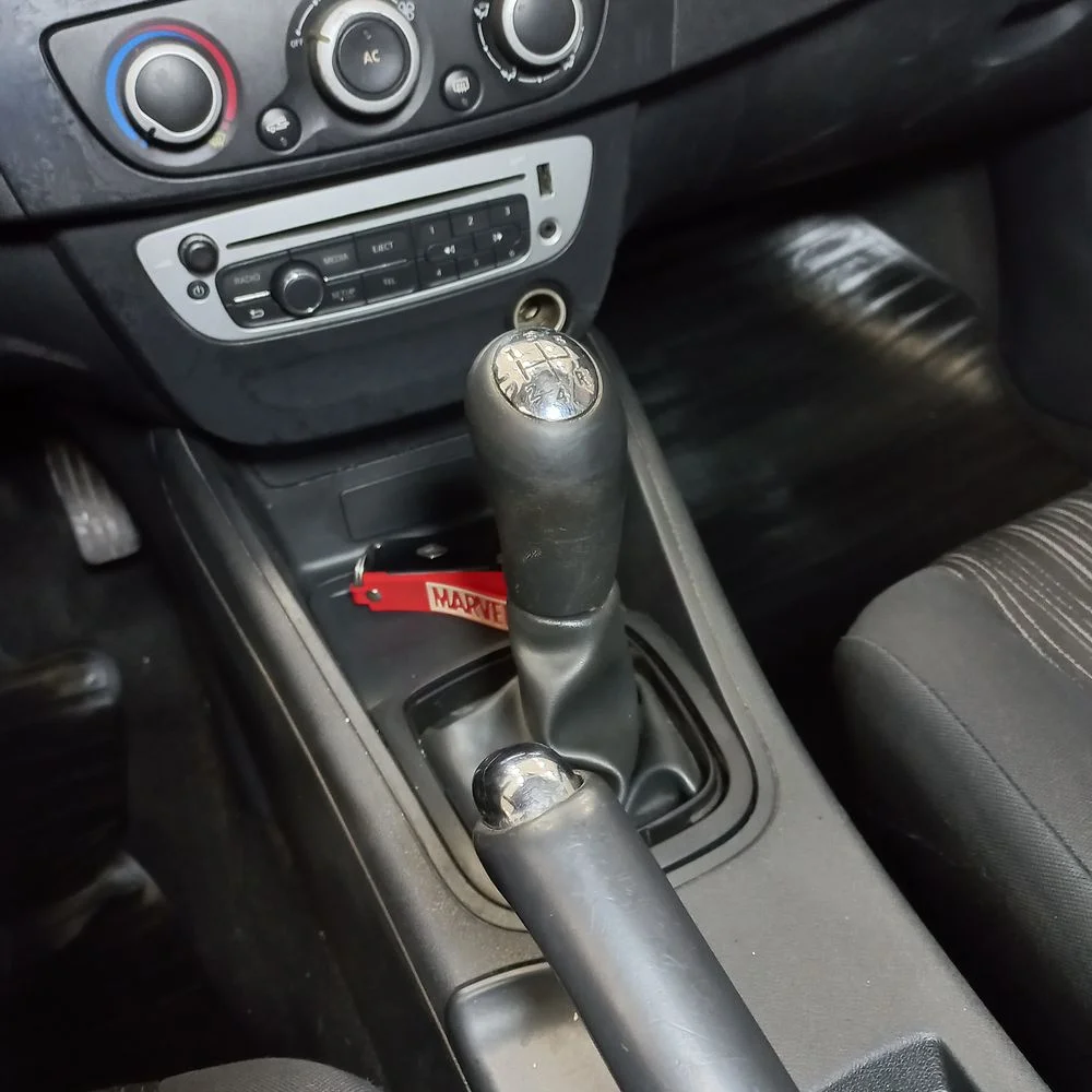 RENAULT Fluence 2013 4x2 NAFTA Miniatura 13