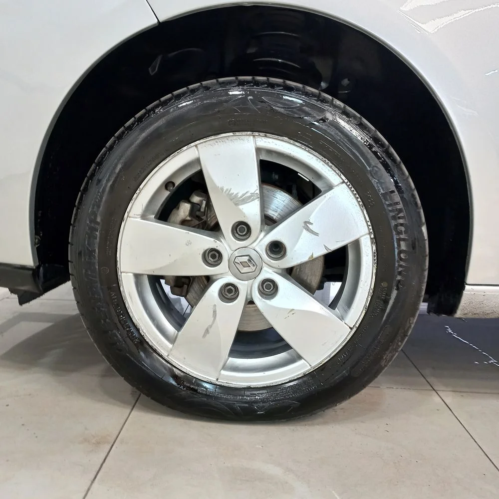RENAULT Fluence 2013 4x2 NAFTA Miniatura 21
