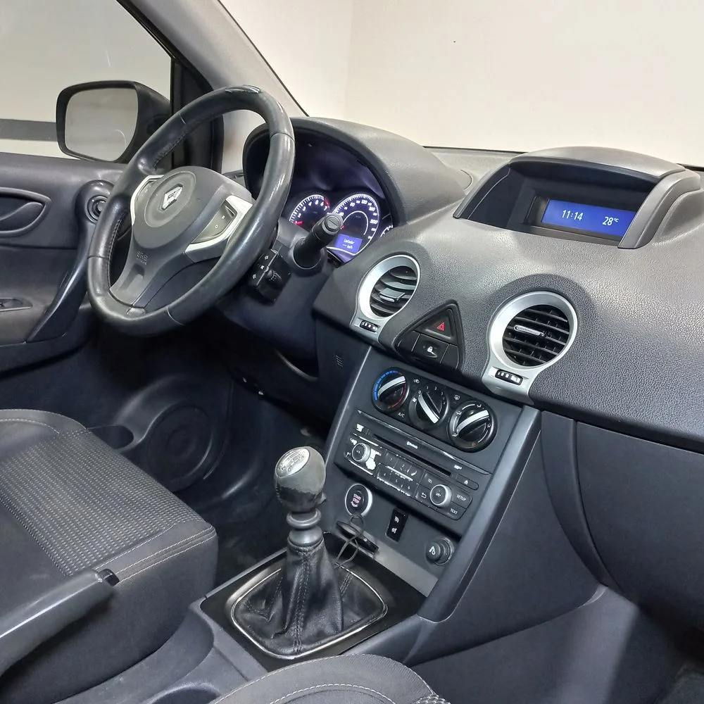 RENAULT Koleos 2014 4x2 NAFTA Miniatura 18