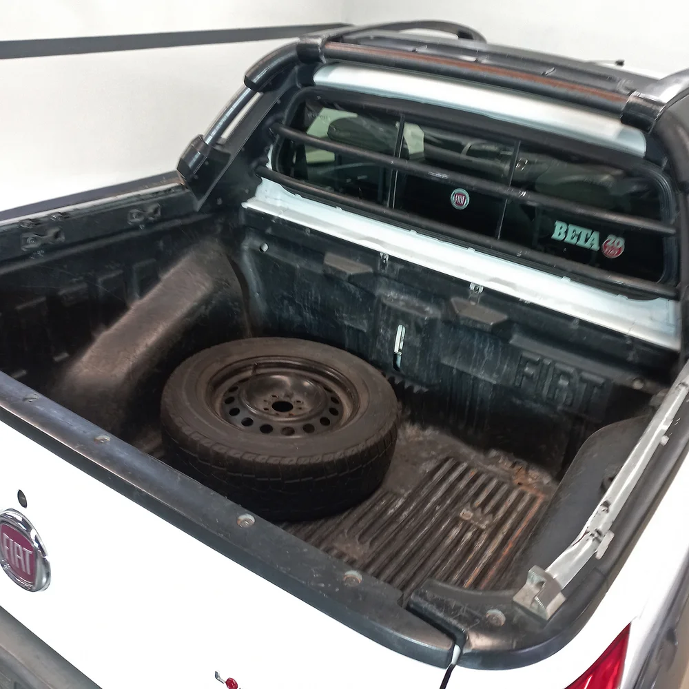 FIAT Strada 2018 4x2 NAFTA Miniatura 10