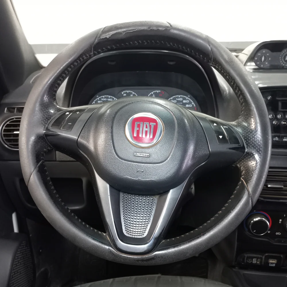 FIAT Strada 2018 4x2 NAFTA Miniatura 13