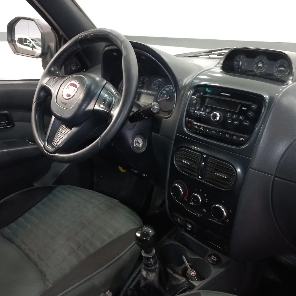 FIAT Strada 2018 4x2 NAFTA Miniatura 16