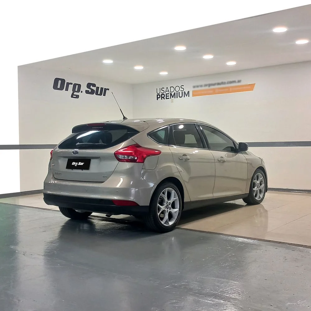 FORD Focus III 2016 4x2 NAFTA Miniatura 5