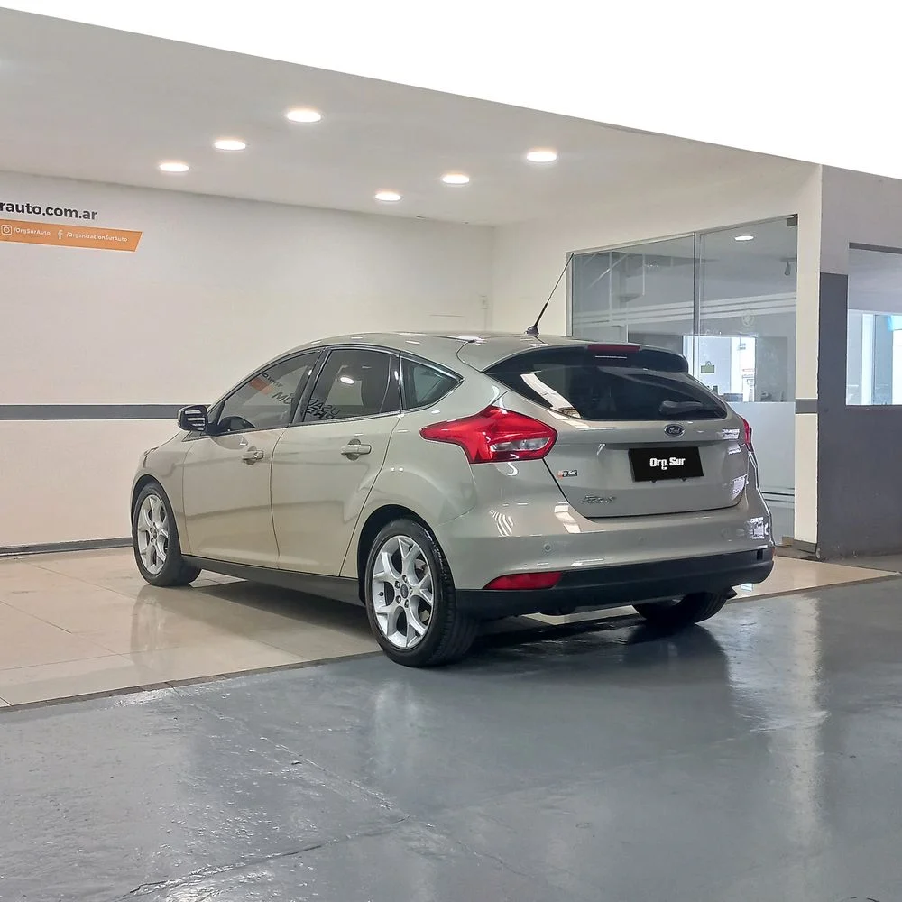 FORD Focus III 2016 4x2 NAFTA Miniatura 7