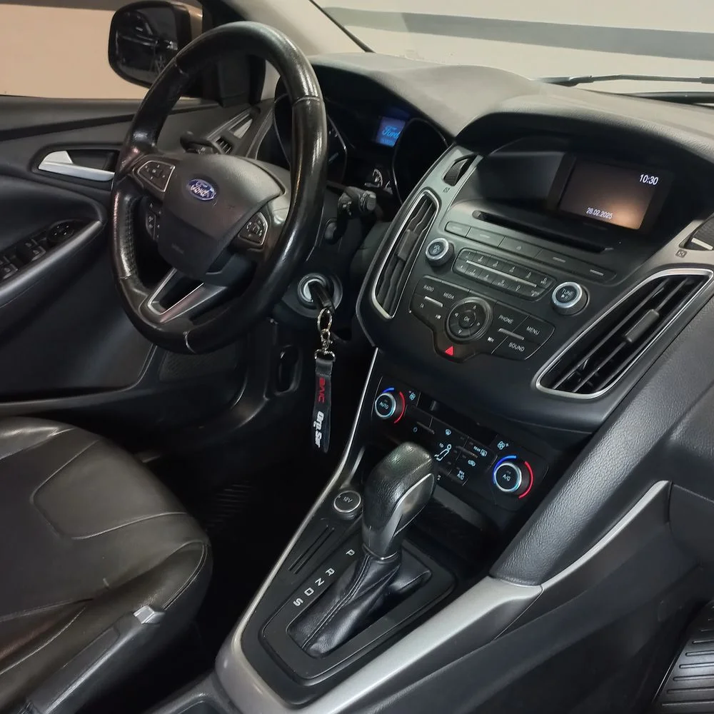 FORD Focus III 2016 4x2 NAFTA Miniatura 16