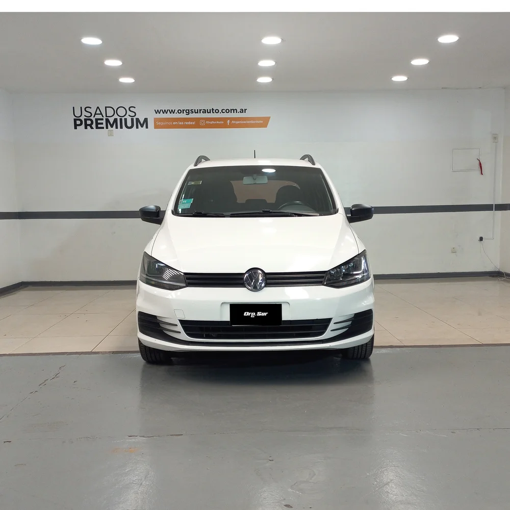VW Suran 2015 4x2 NAFTA Miniatura 2