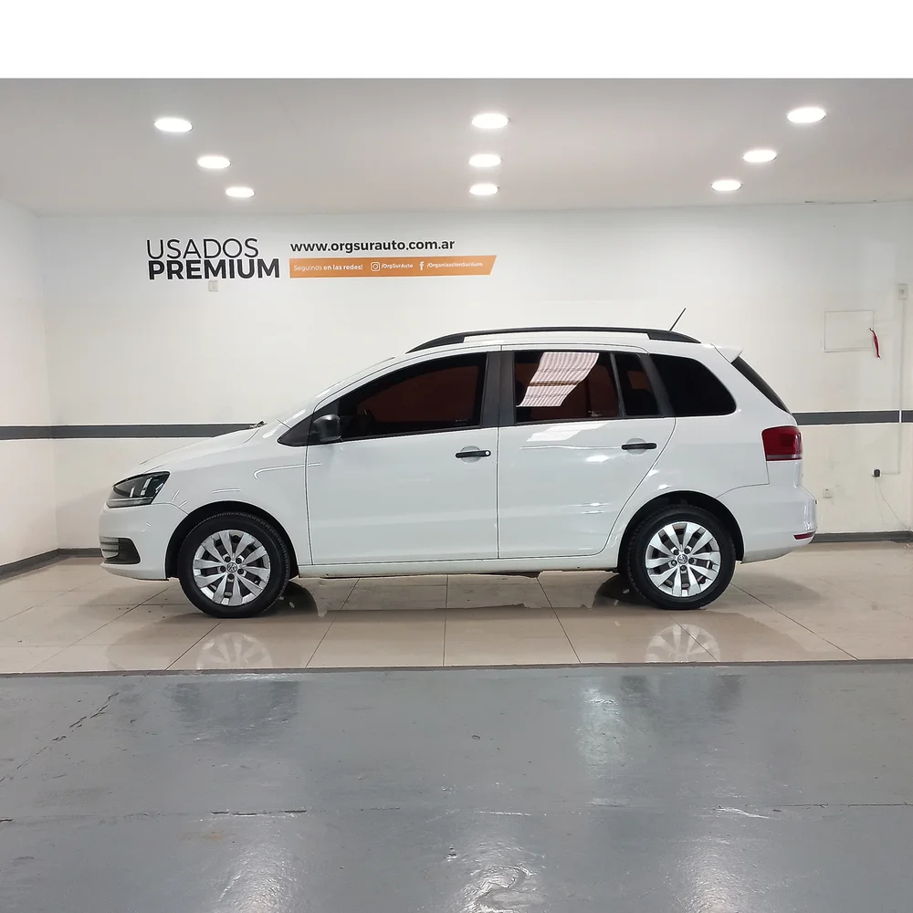 VW Suran 2015 4x2 NAFTA Miniatura 8