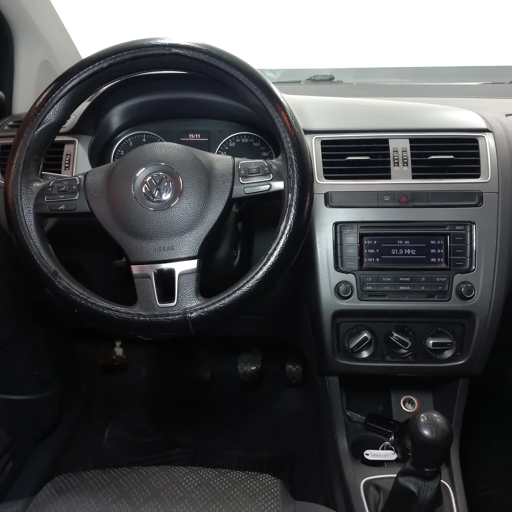 VW Suran 2015 4x2 NAFTA Miniatura 16