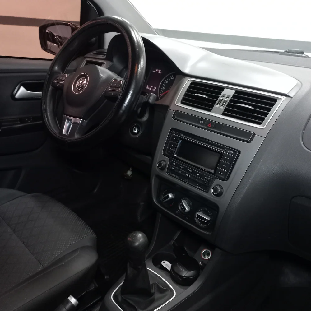 VW Suran 2015 4x2 NAFTA Miniatura 17