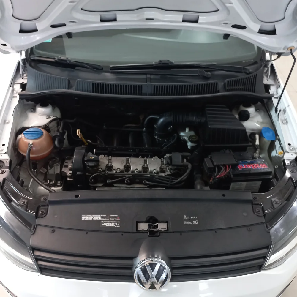 VW Suran 2015 4x2 NAFTA Miniatura 20