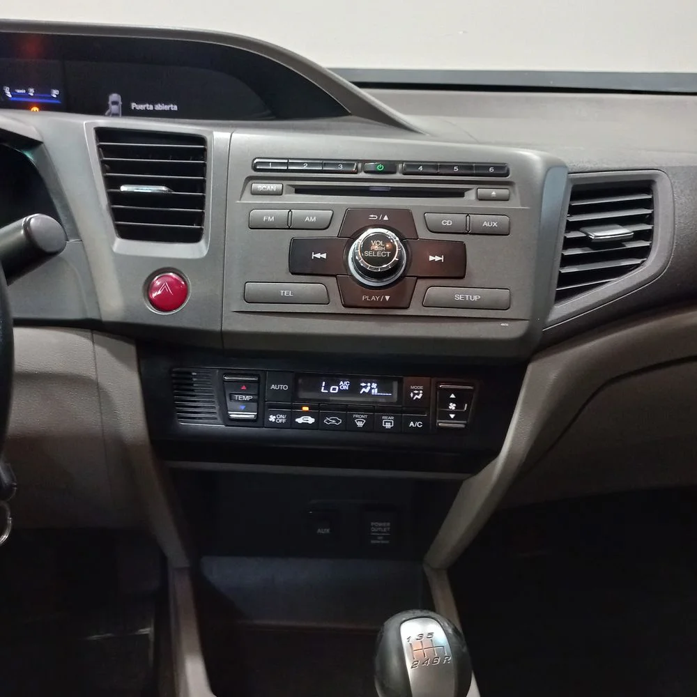 HONDA Civic 2013 4x2 NAFTA Miniatura 13