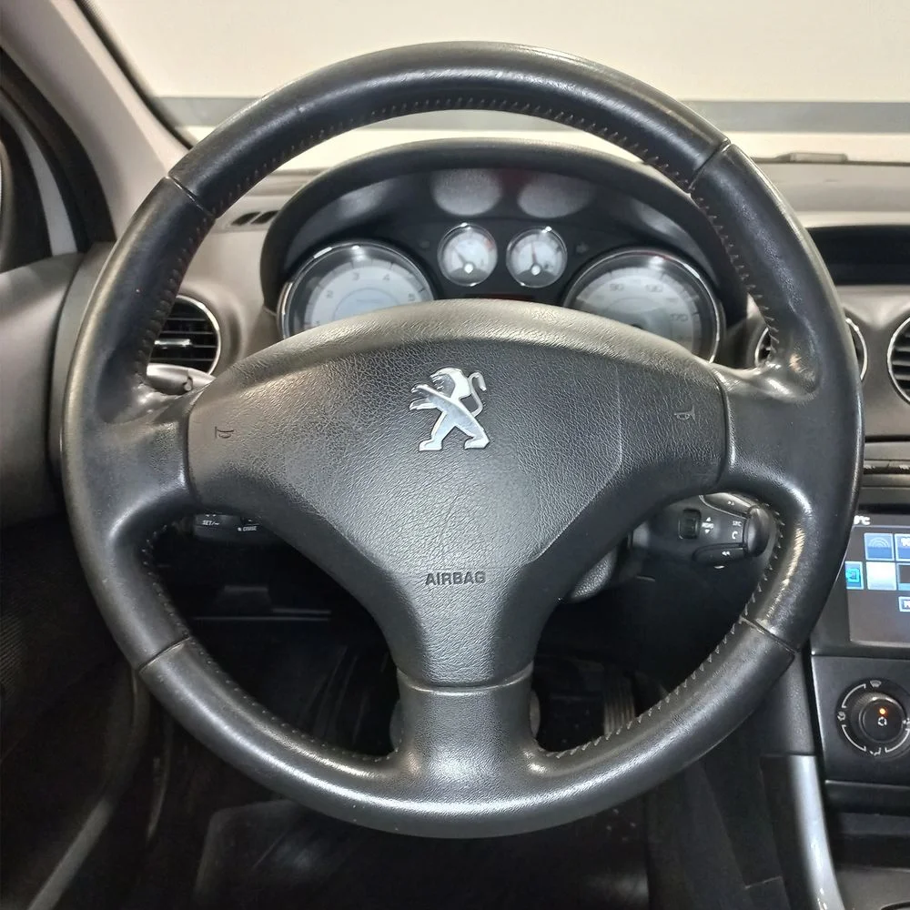 PEUGEOT 308 2014 4x2 NAFTA Miniatura 13