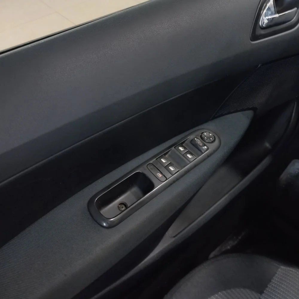 PEUGEOT 308 2014 4x2 NAFTA Miniatura 15