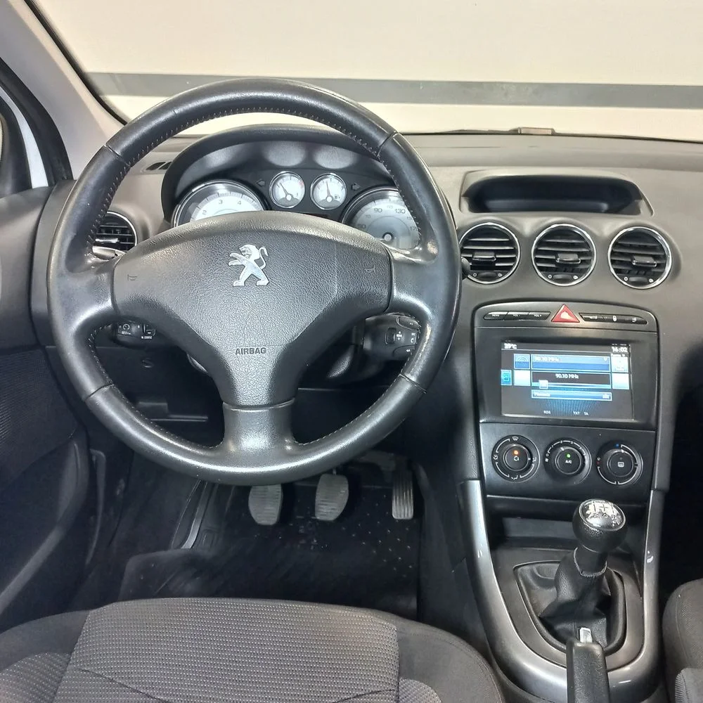 PEUGEOT 308 2014 4x2 NAFTA Miniatura 16