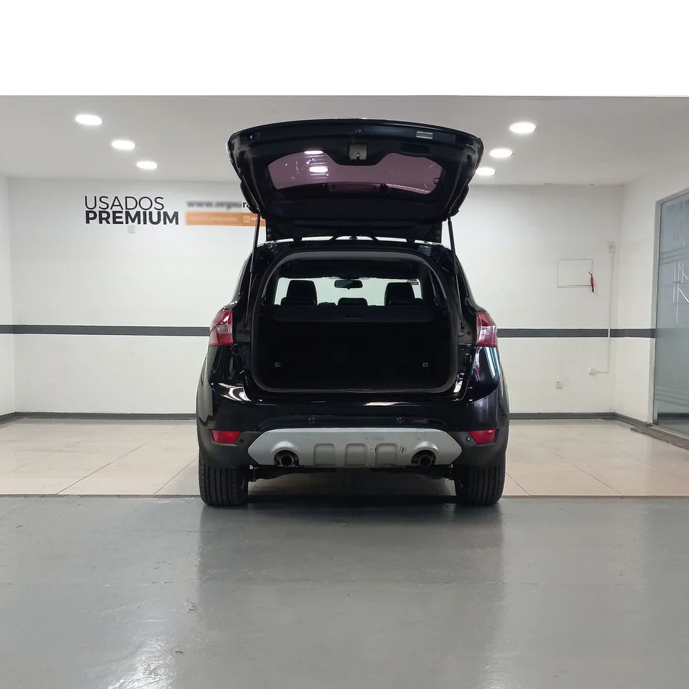 FORD Kuga 2010 4x4 NAFTA Miniatura 10