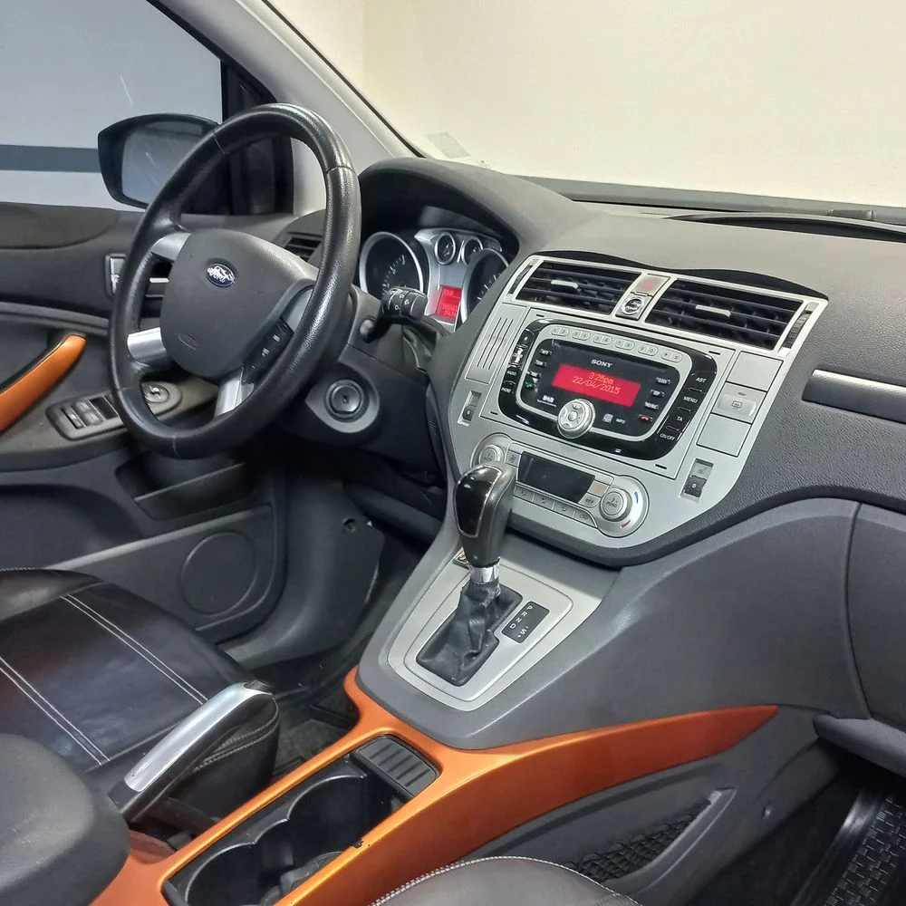 FORD Kuga 2010 4x4 NAFTA Miniatura 18