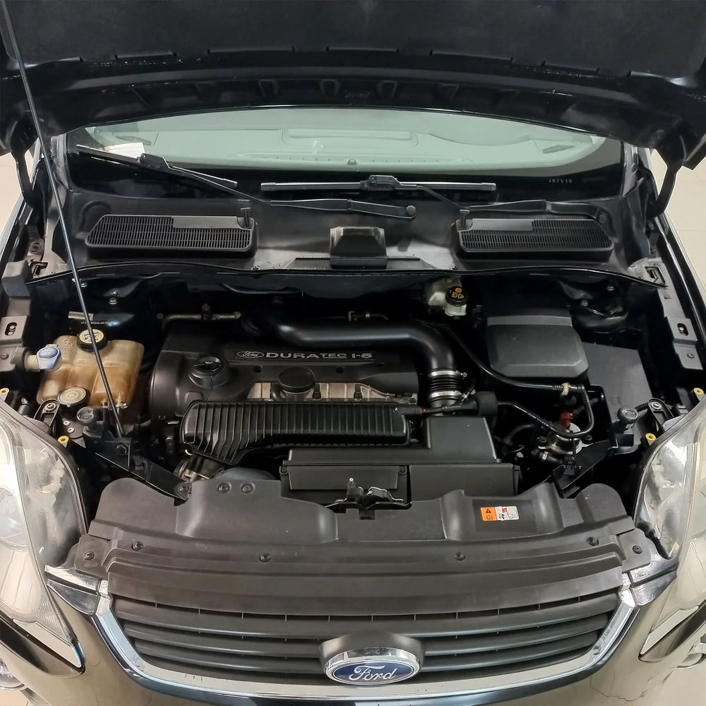 FORD Kuga 2010 4x4 NAFTA Miniatura 21