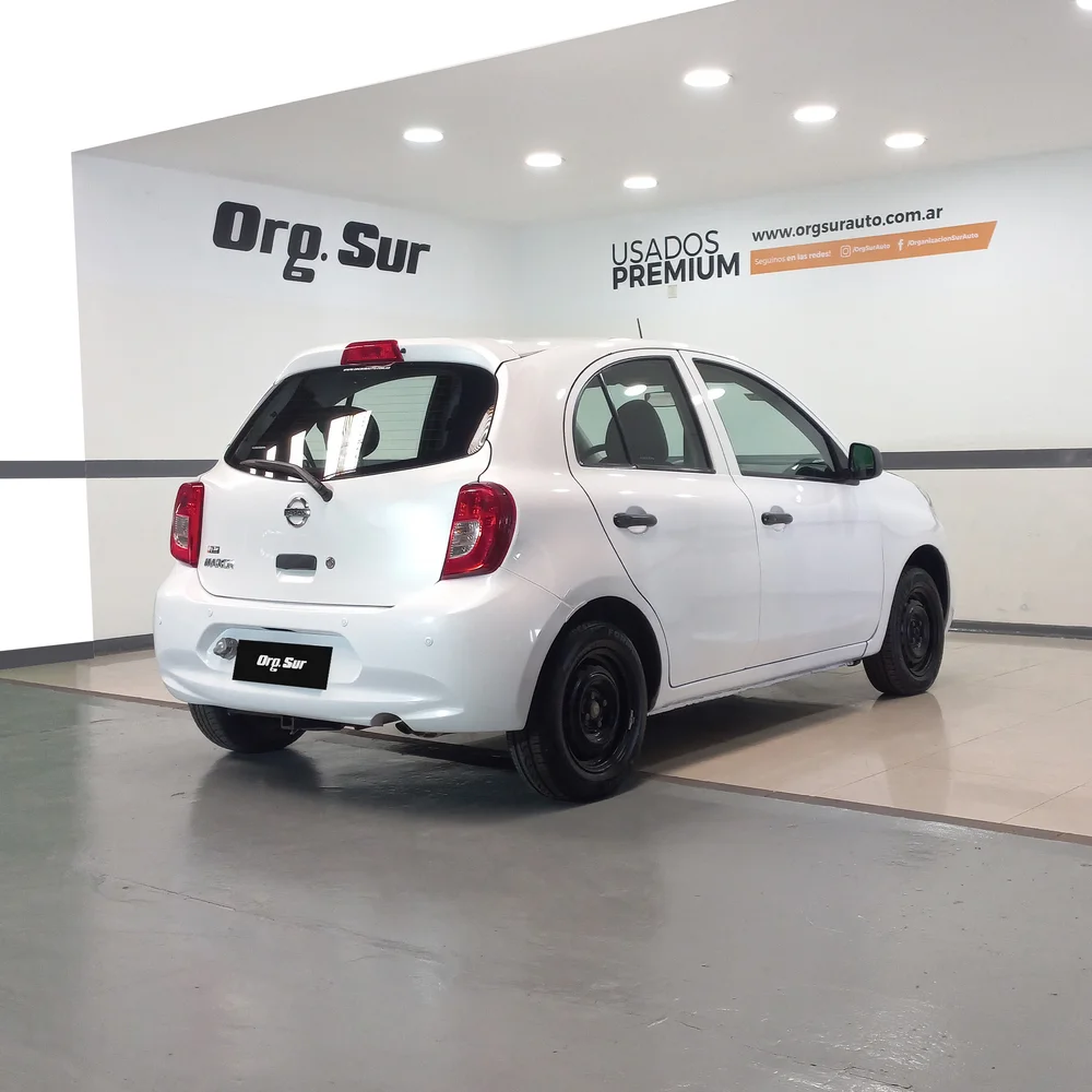 NISSAN March 2019 4x2 NAFTA Miniatura 5