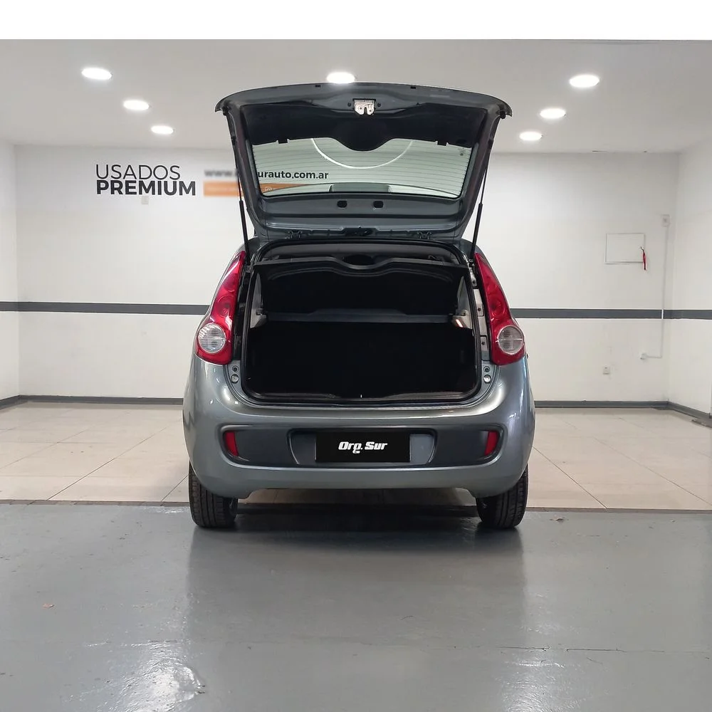 FIAT Palio 2018 4x2 NAFTA Miniatura 9