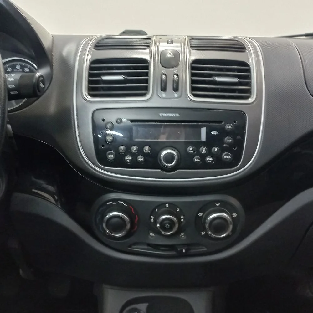 FIAT Palio 2018 4x2 NAFTA Miniatura 12
