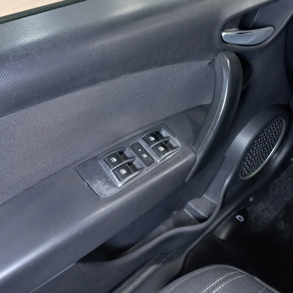 FIAT Palio 2018 4x2 NAFTA Miniatura 15