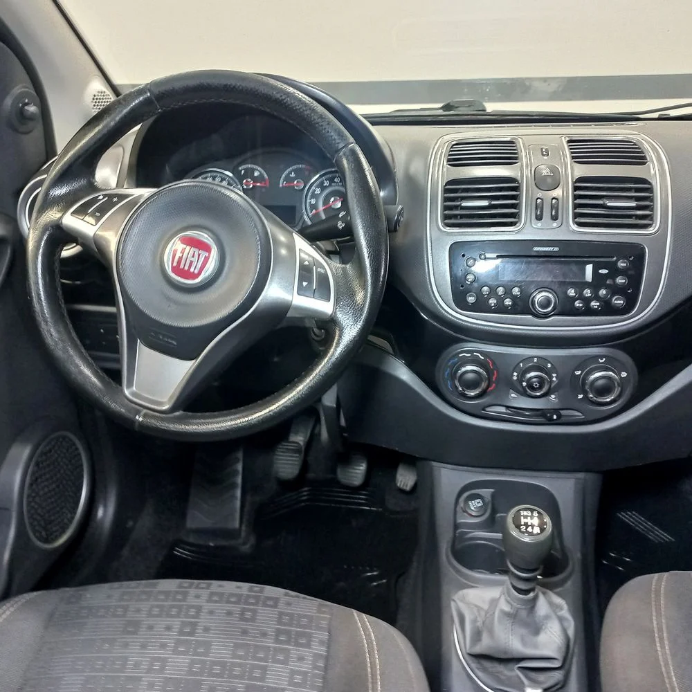 FIAT Palio 2018 4x2 NAFTA Miniatura 16