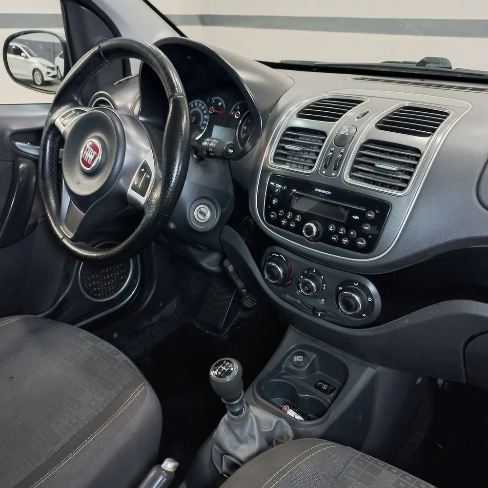 FIAT Palio 2018 4x2 NAFTA Miniatura 17