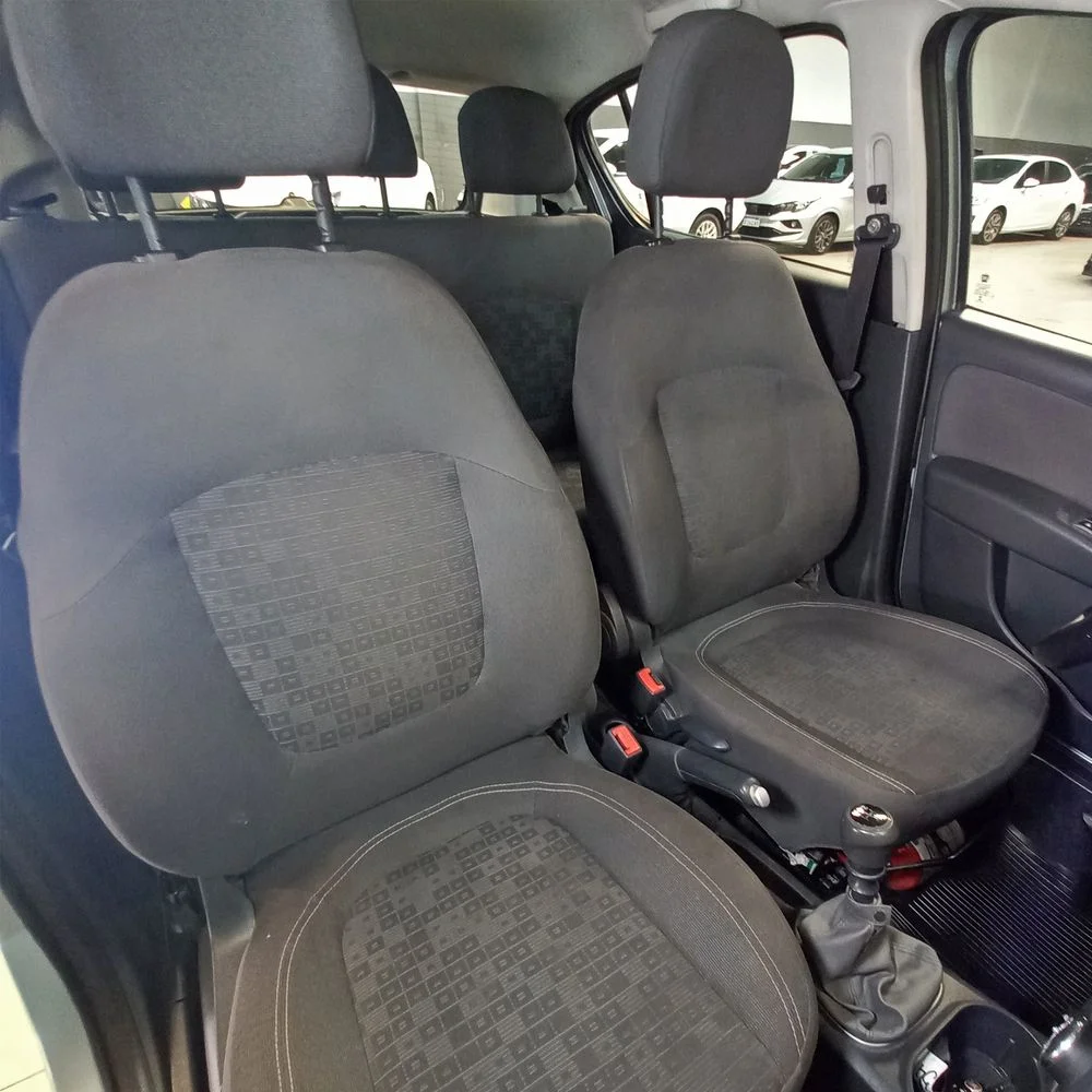 FIAT Palio 2018 4x2 NAFTA Miniatura 18