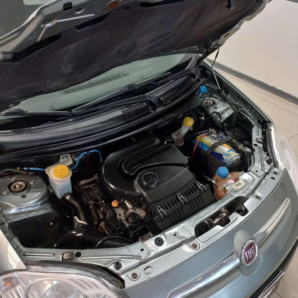 FIAT Palio 2018 4x2 NAFTA Miniatura 21