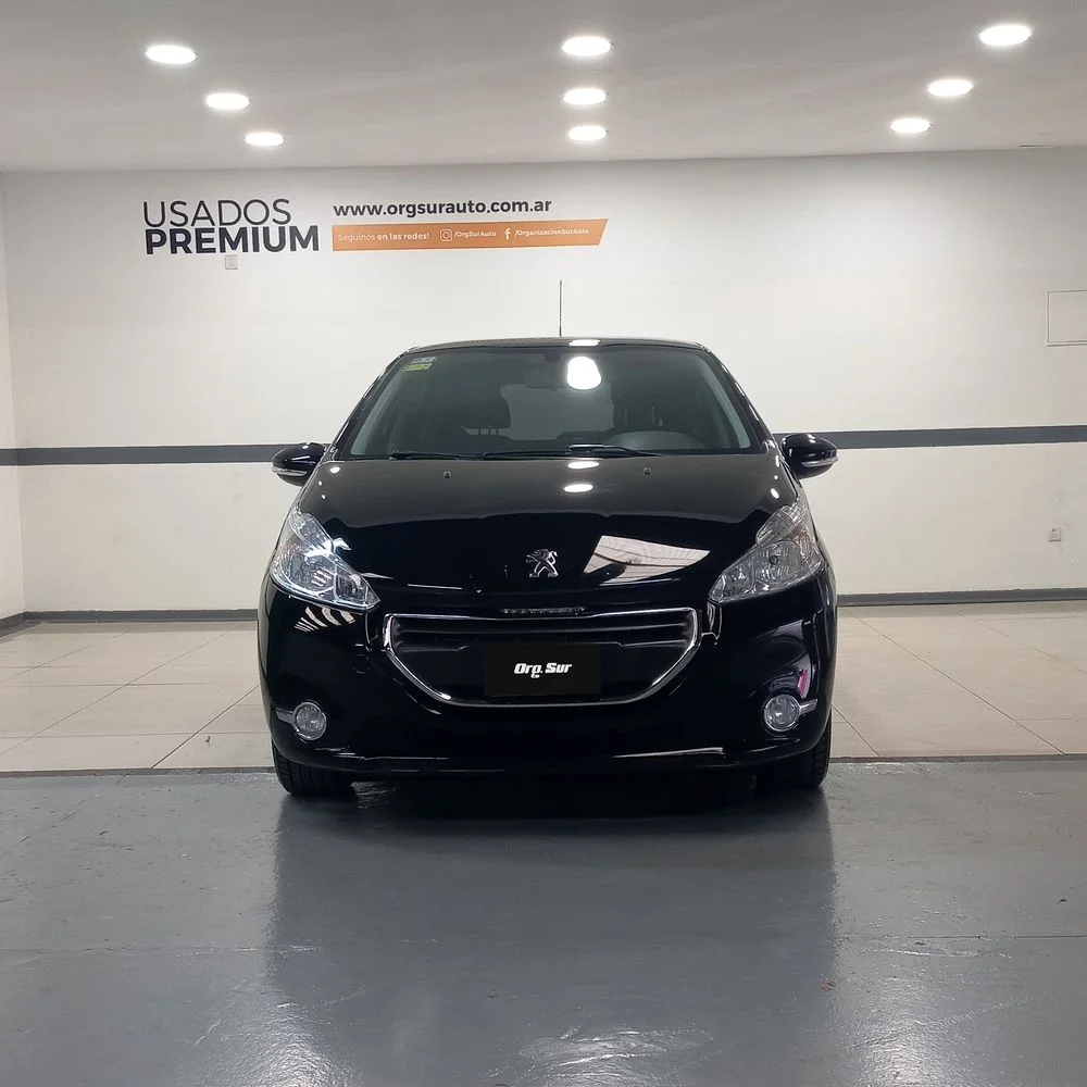 PEUGEOT 208 2014 4x2 NAFTA Miniatura 2