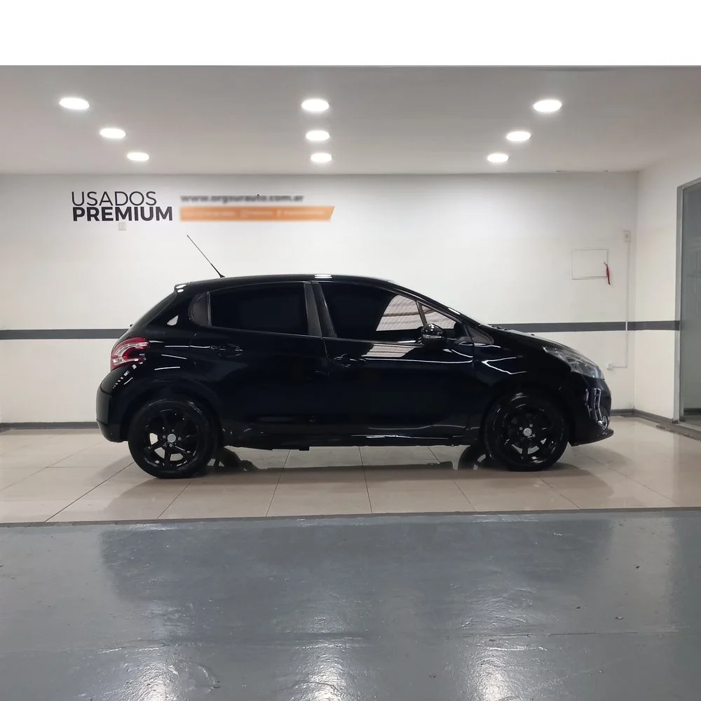 PEUGEOT 208 2014 4x2 NAFTA Miniatura 4