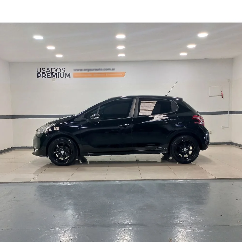 PEUGEOT 208 2014 4x2 NAFTA Miniatura 8