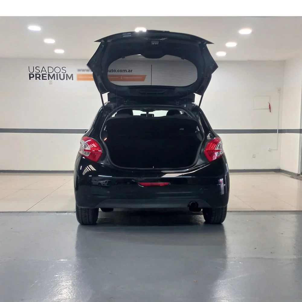PEUGEOT 208 2014 4x2 NAFTA Miniatura 9