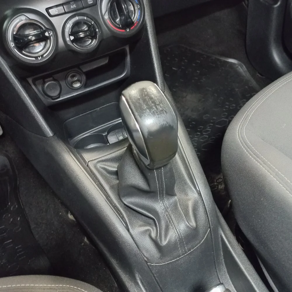 PEUGEOT 208 2014 4x2 NAFTA Miniatura 13