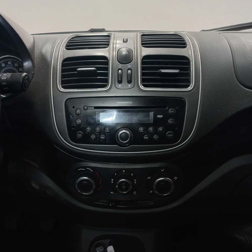 FIAT Palio 2017 4x2 NAFTA Miniatura 11