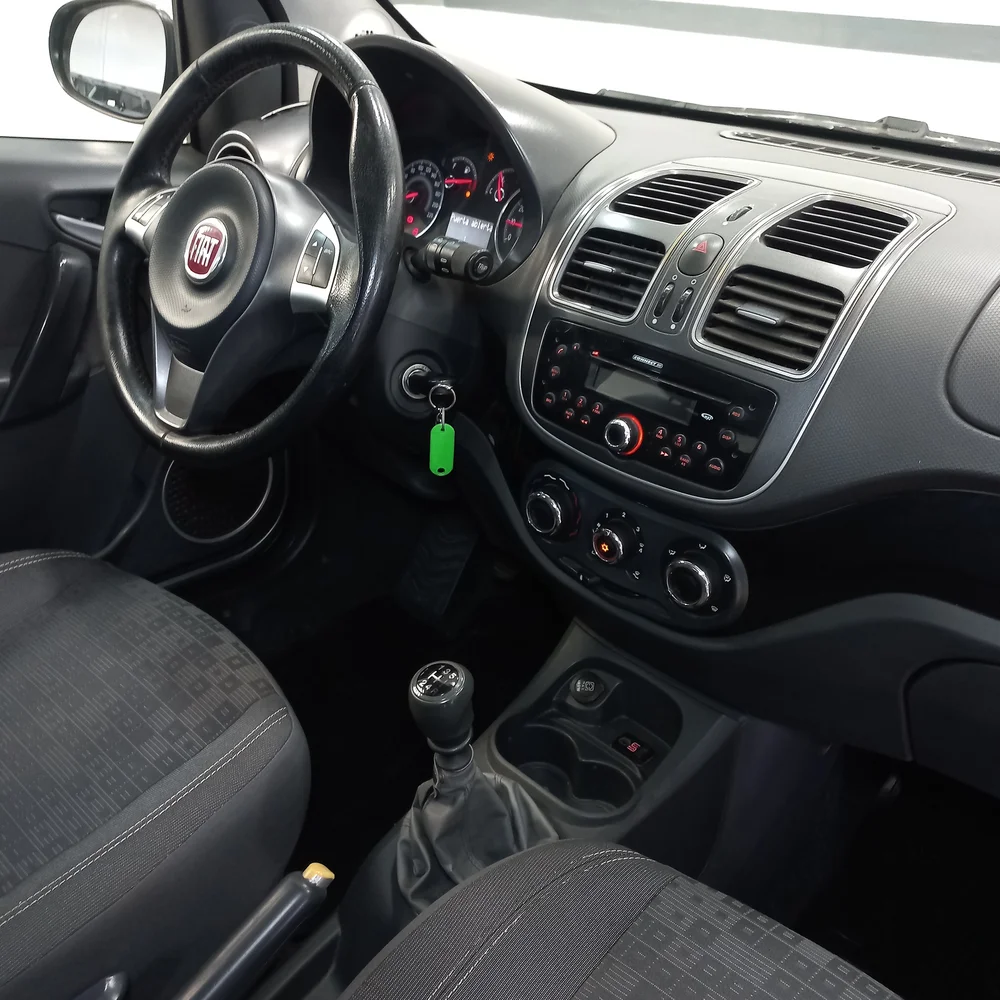 FIAT Palio 2017 4x2 NAFTA Miniatura 14