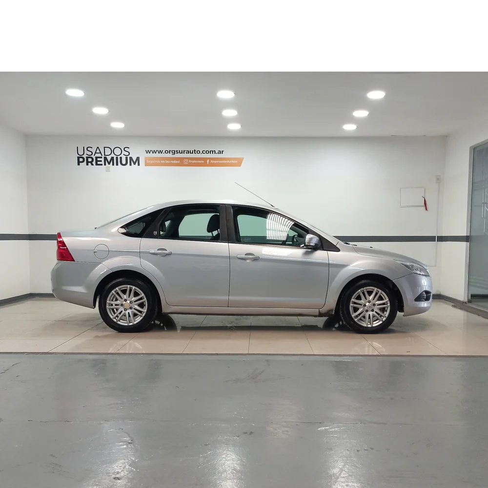 FORD Focus 2010 4x2 DIESEL Miniatura 4